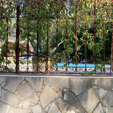Entre Mer Et Pic Saint Loup Grabels Exterior photo